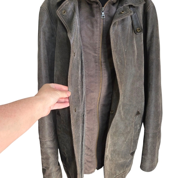 Danier Brown Leather Jacket with Ribbed Collars and Distressed Finish Size L - Picture 7 of 10